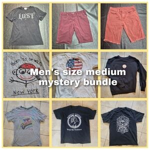 Men's Mystery Size Medium Clothing Bundle